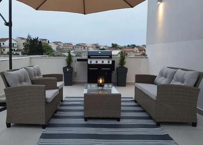Ina\'S Apartments