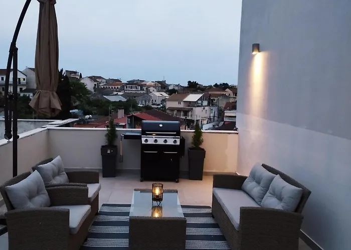 Ina\'S Apartments